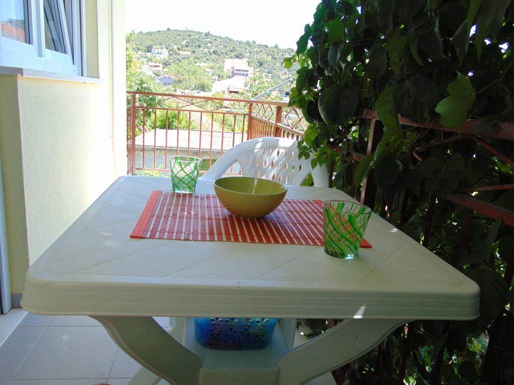 Apartments Borozan Vinišće 客房 照片
