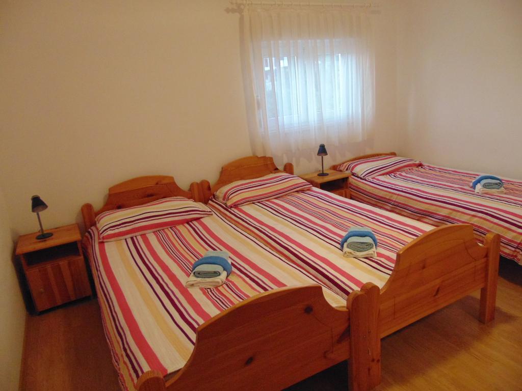 Apartments Borozan Vinišće 客房 照片
