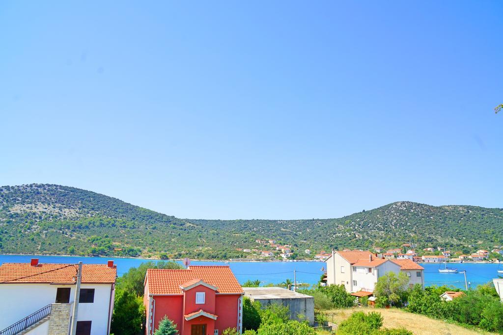 Apartments Borozan Vinišće 外观 照片